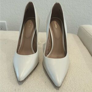 Aldo White Pointed-Toe Leather Pumps
